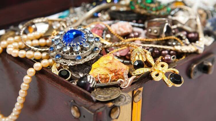 Antique jewelry buyers Puntagorda, Antiques buyers & liquidators Puntagorda Florida. Updated 2026